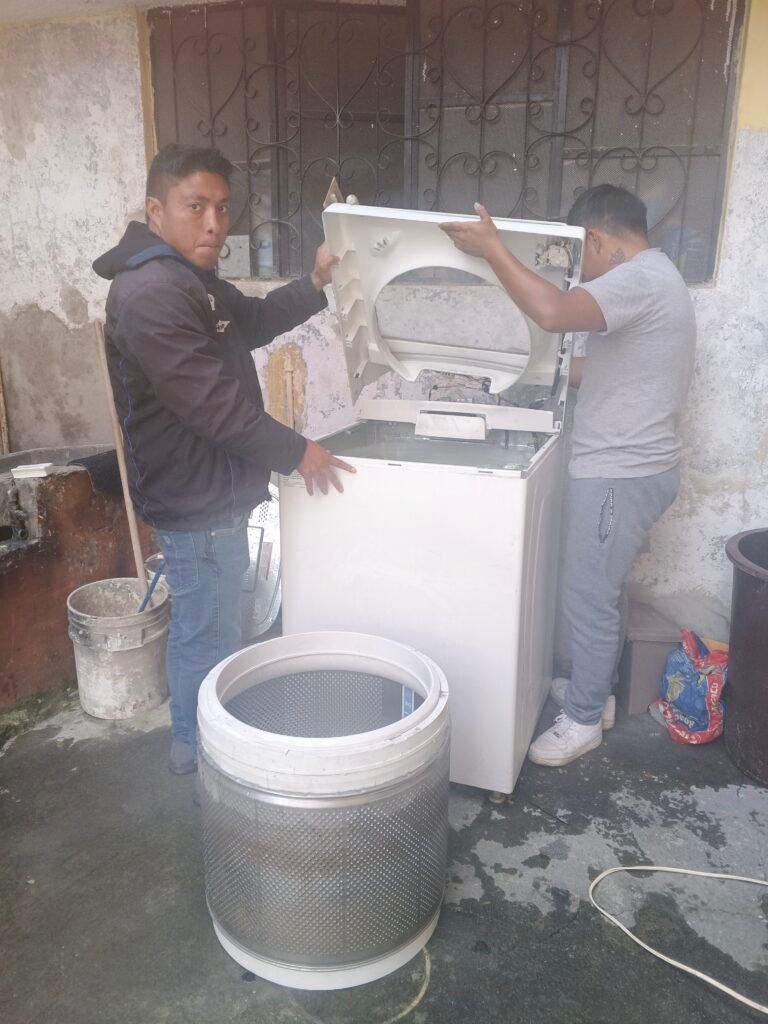 096-712-0213 en Loja
